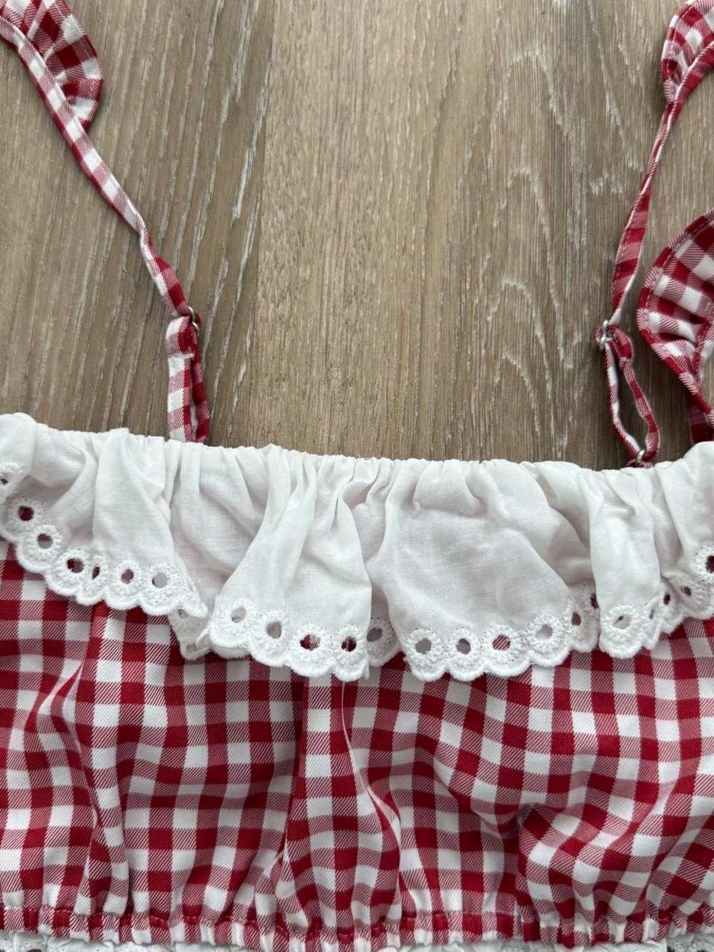 Reformation
Red & white gingham set with white lace trim - Picture 3 of 3
